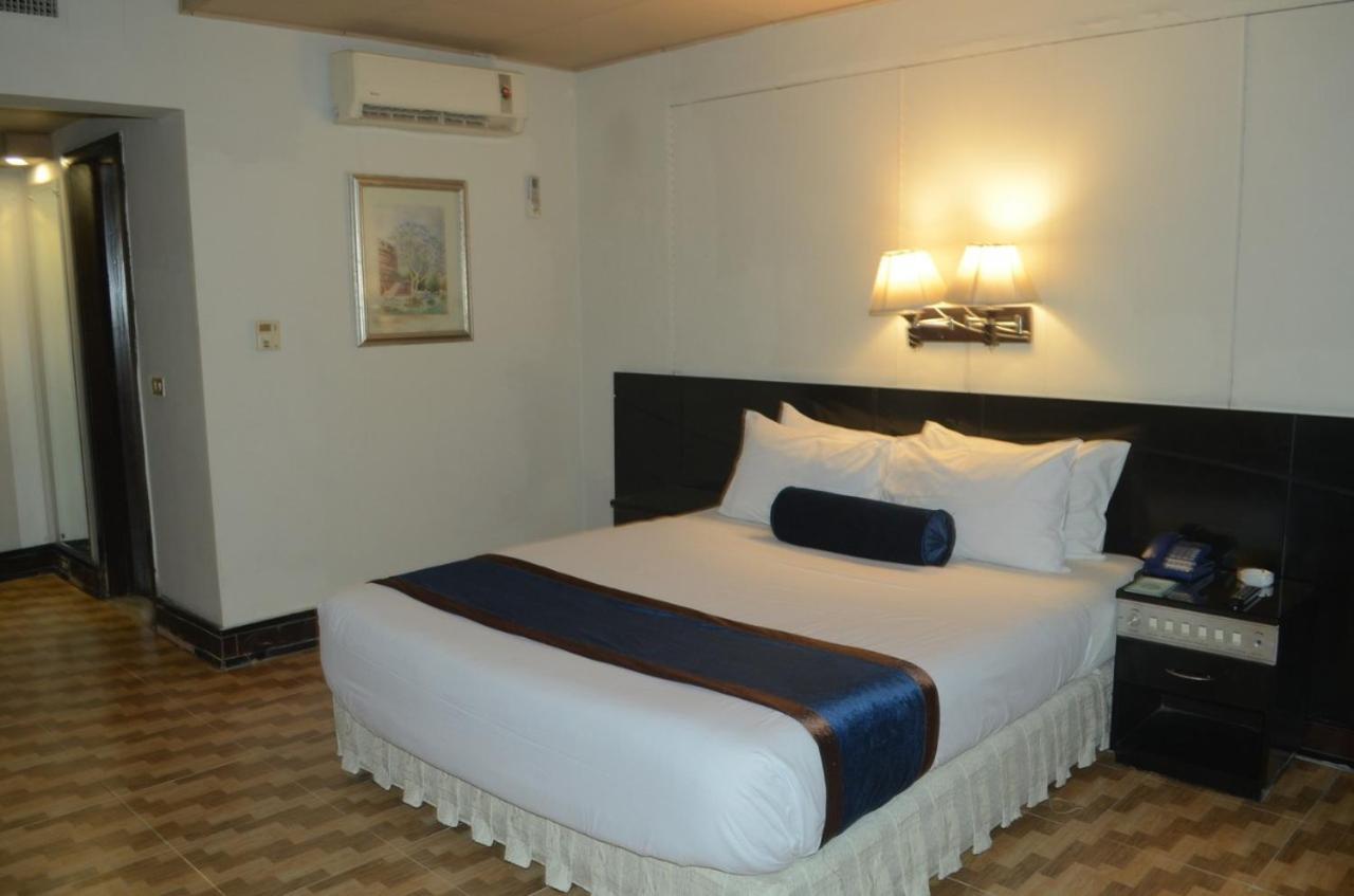 Mulberry Residence Luxury Rooms Islamabad Exteriör bild